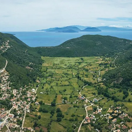 Terra, Private, Luxury With Pool 10 Mins Drive From The * Vasiliki (Lefkada)