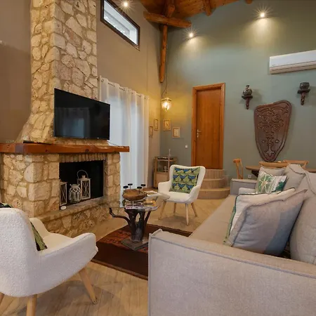 The Walnut Tree With Private Pool 10 Mins Drive From The Луксозна вила *